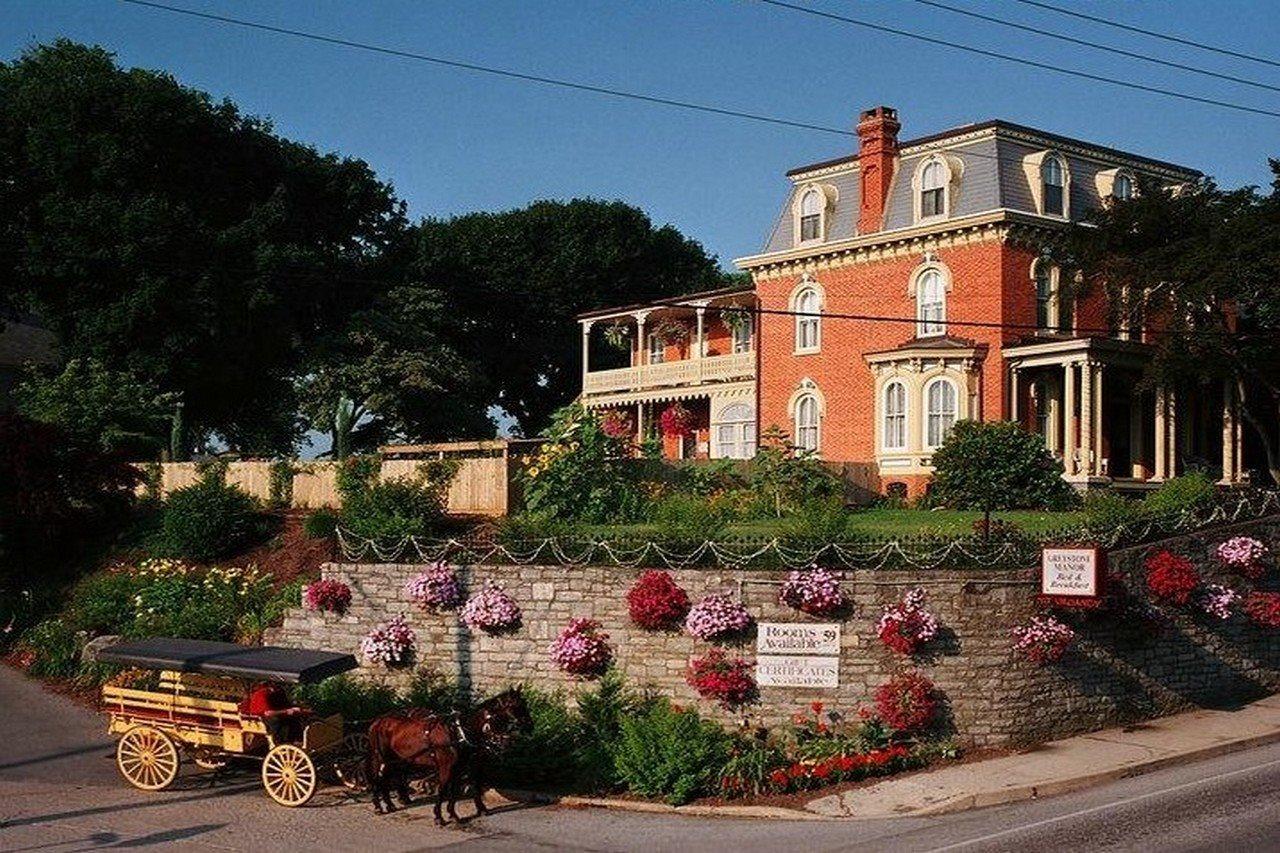 Greystone Manor Bed & Breakfast Bird-in-Hand Buitenkant foto