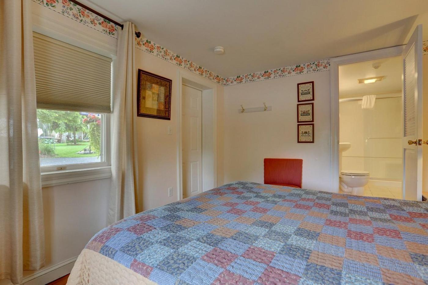 Greystone Manor Bed & Breakfast Bird-in-Hand Buitenkant foto